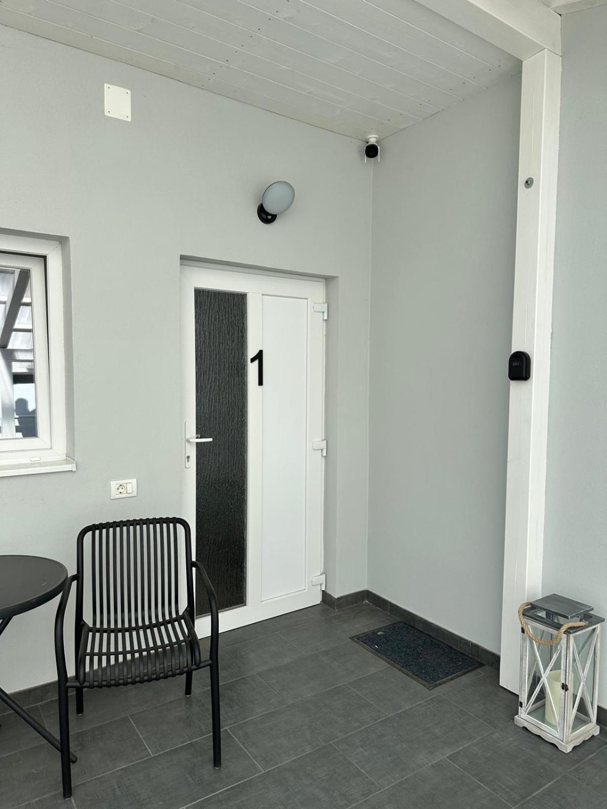 Aparthouse 1 Lugoj Eksteriør billede